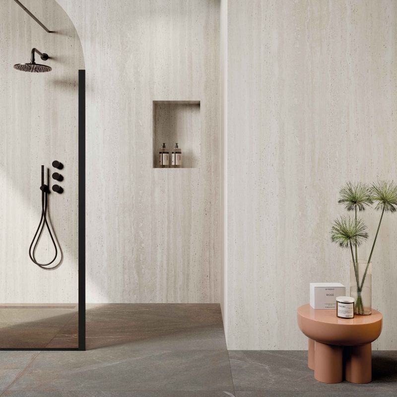 Gres porcelanowy z efektem trawertynu z żyłkowaniem biały matowy 60x120 – 60012695